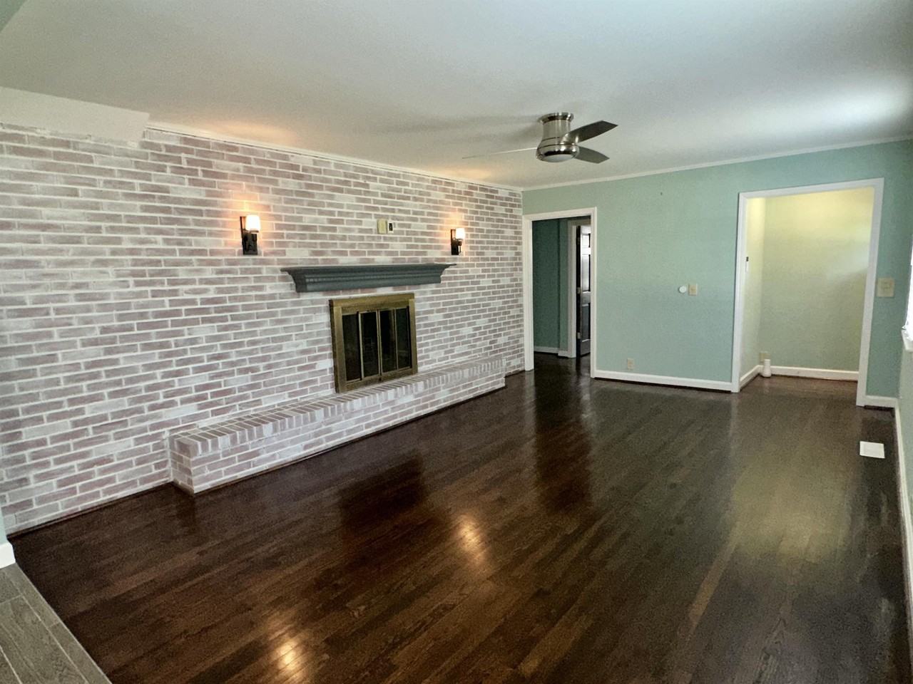 1207 S Riverdale Ave #1 - Photo 3 of 33