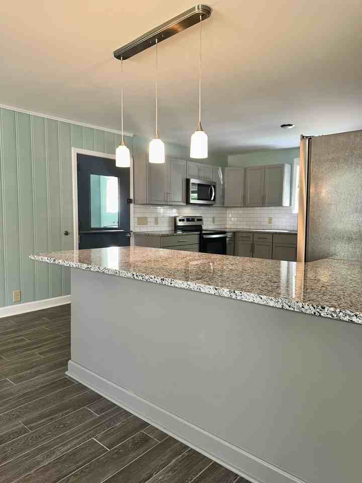 1207 S Riverdale Ave #1 - Photo 6 of 33