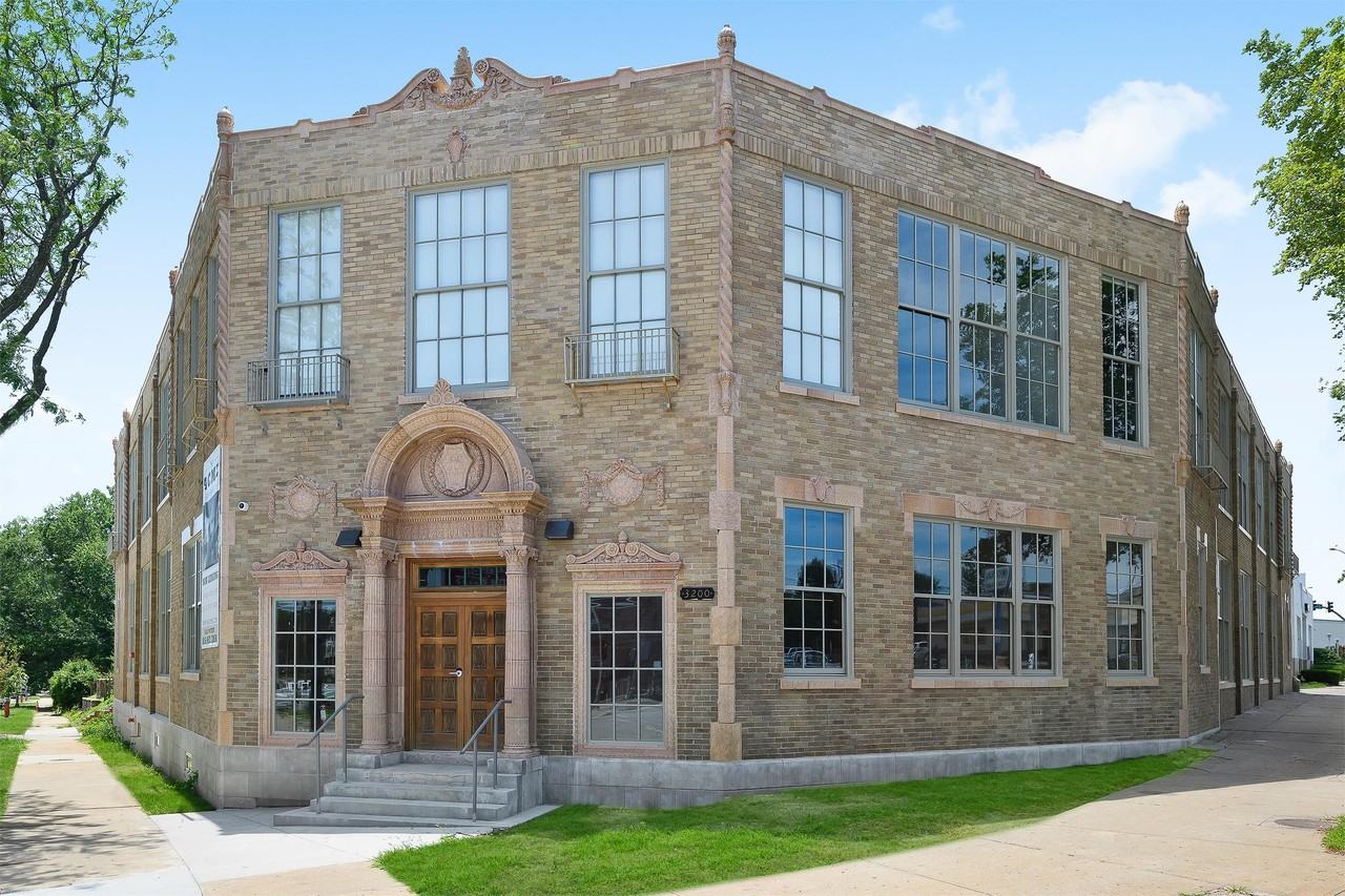 3200 Gillham Rdapt 106 #106 - Photo 2 of 10