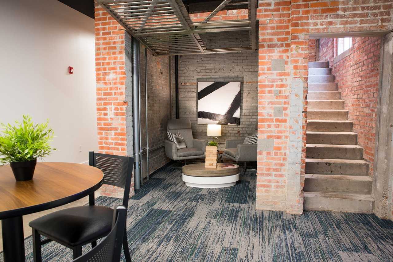 3200 Gillham Rdapt 106 #106 - Photo 5 of 10