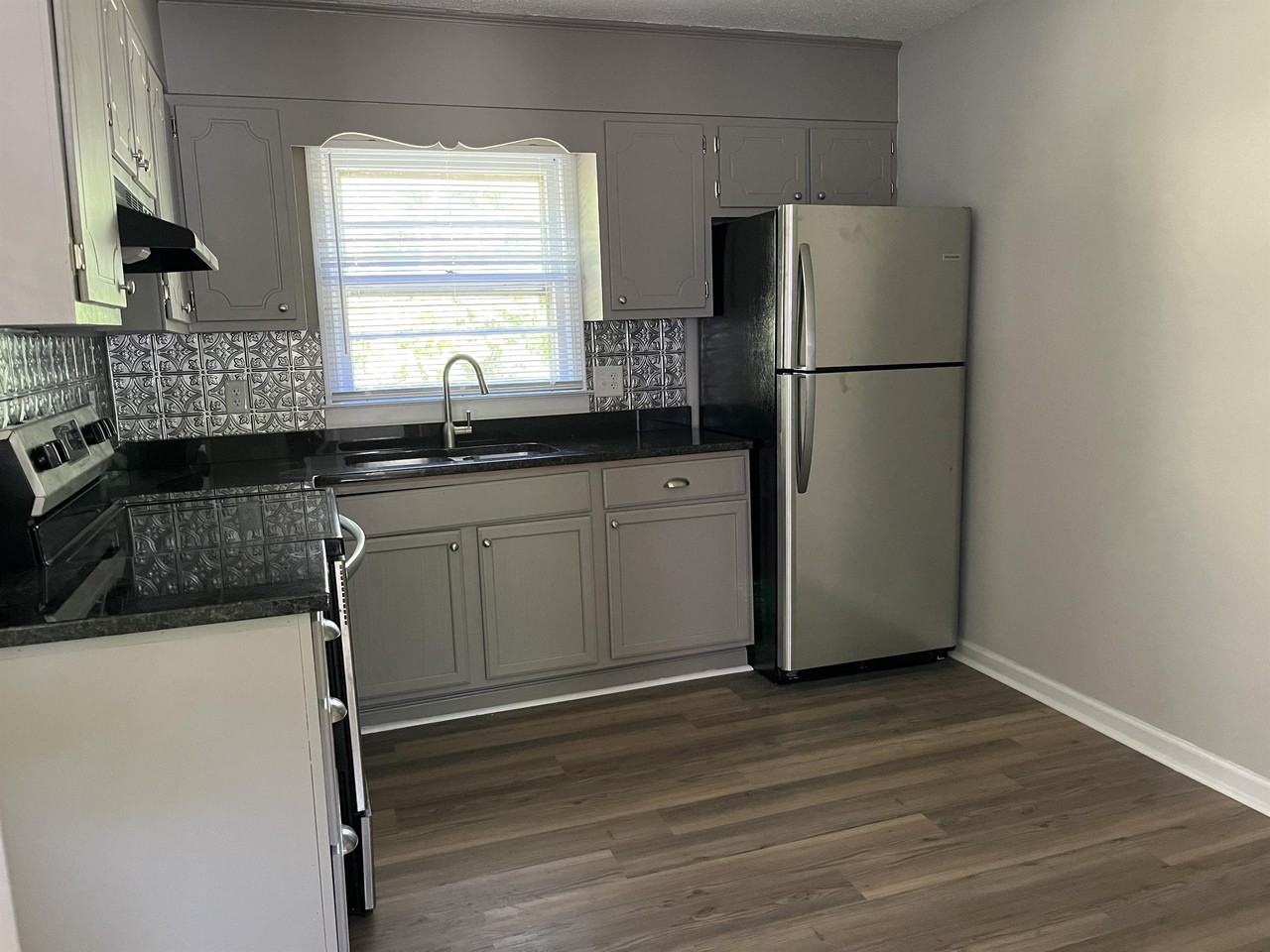 1500 Northwoods Dr #1 - Photo 2 of 10