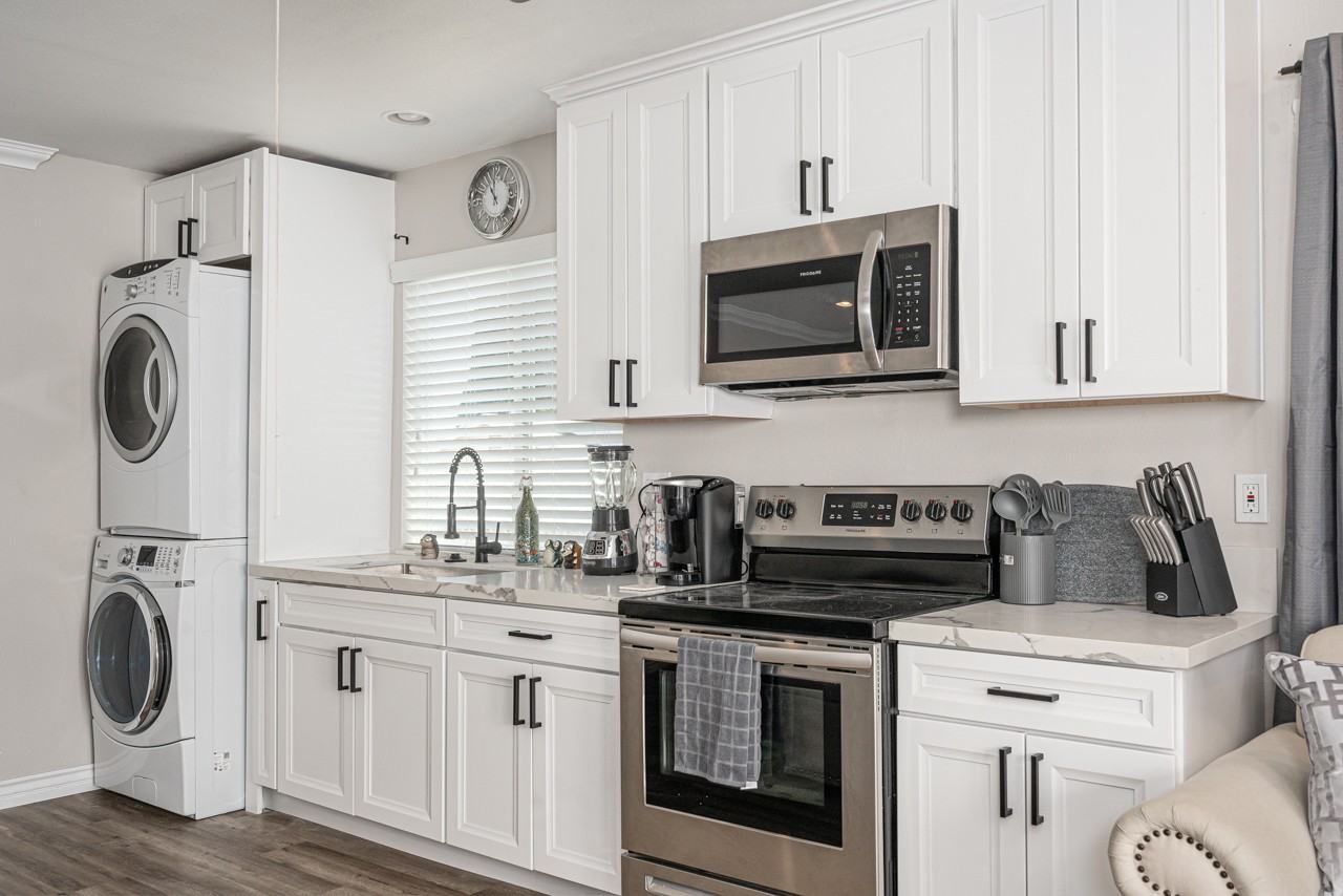 1821 Brookline St #2 - Photo 4 of 20