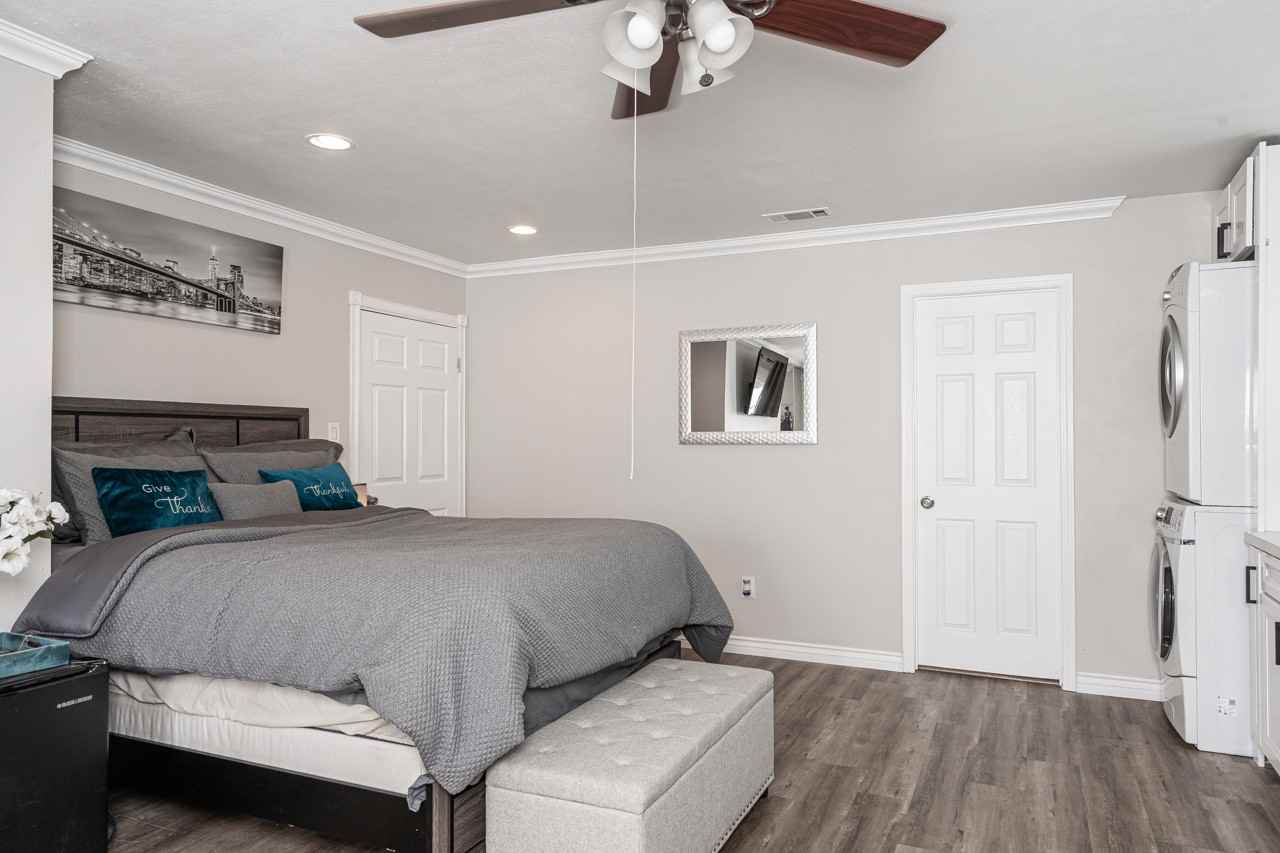 1821 Brookline St #2 - Photo 6 of 20