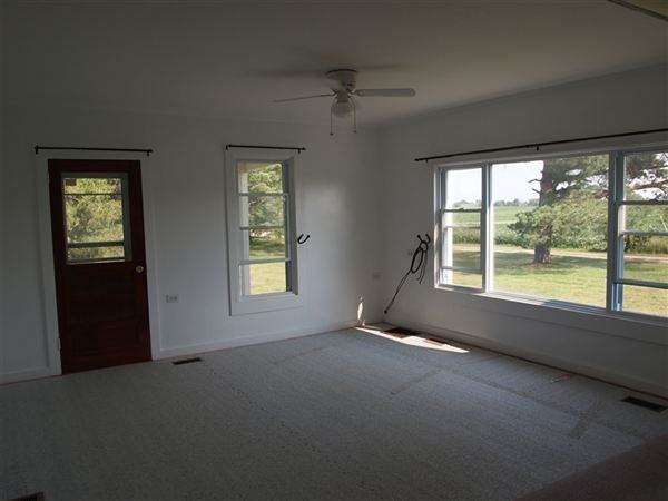 9535 Coman Rd - Photo 3 of 6