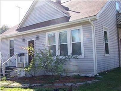 2710 E 46th St - Photo 2 of 18