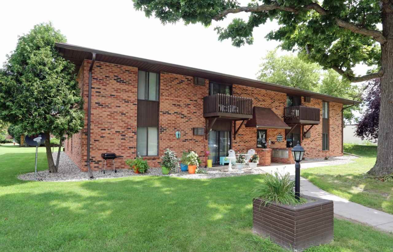 Fox River Bluff - Photo 7 of 50