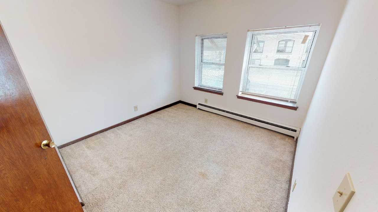 Stowell House - Photo 7 of 50