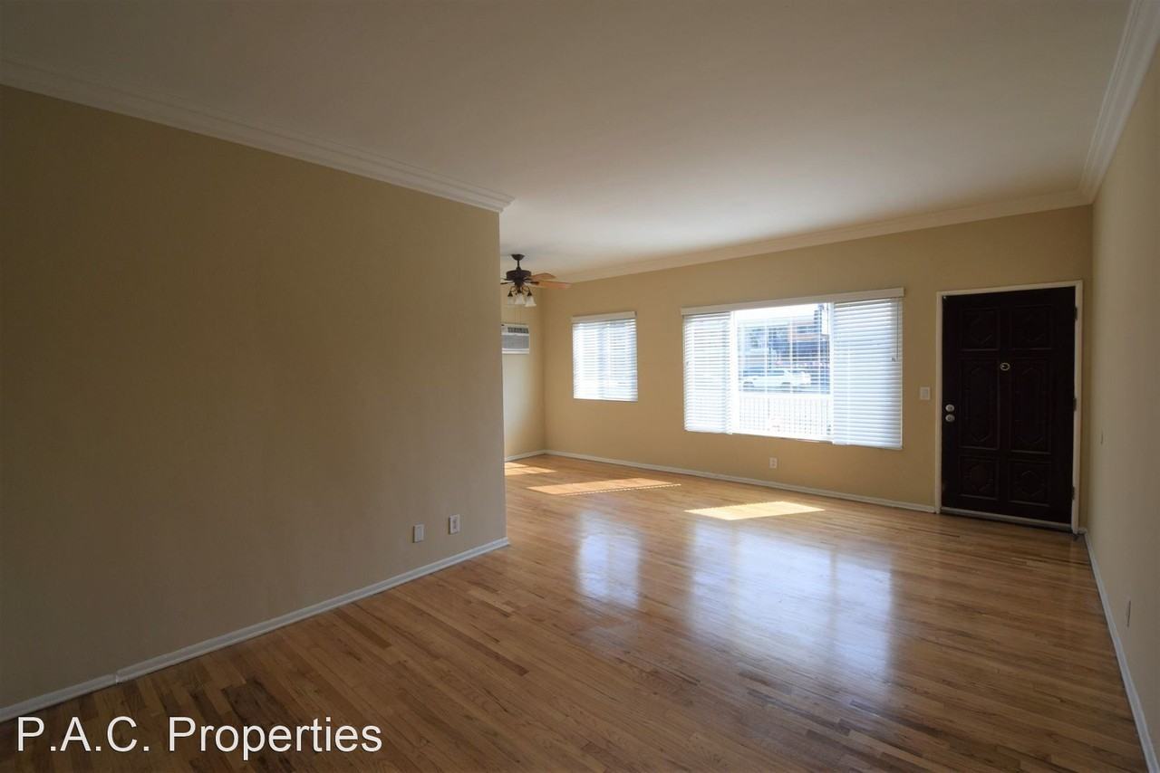 12427 Riverside Dr - Photo 2 of 18