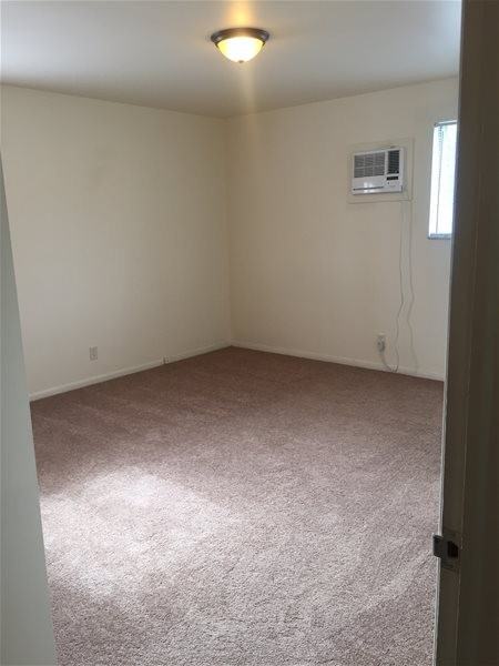 Parkway Manor Apartments - Photo 2 of 13