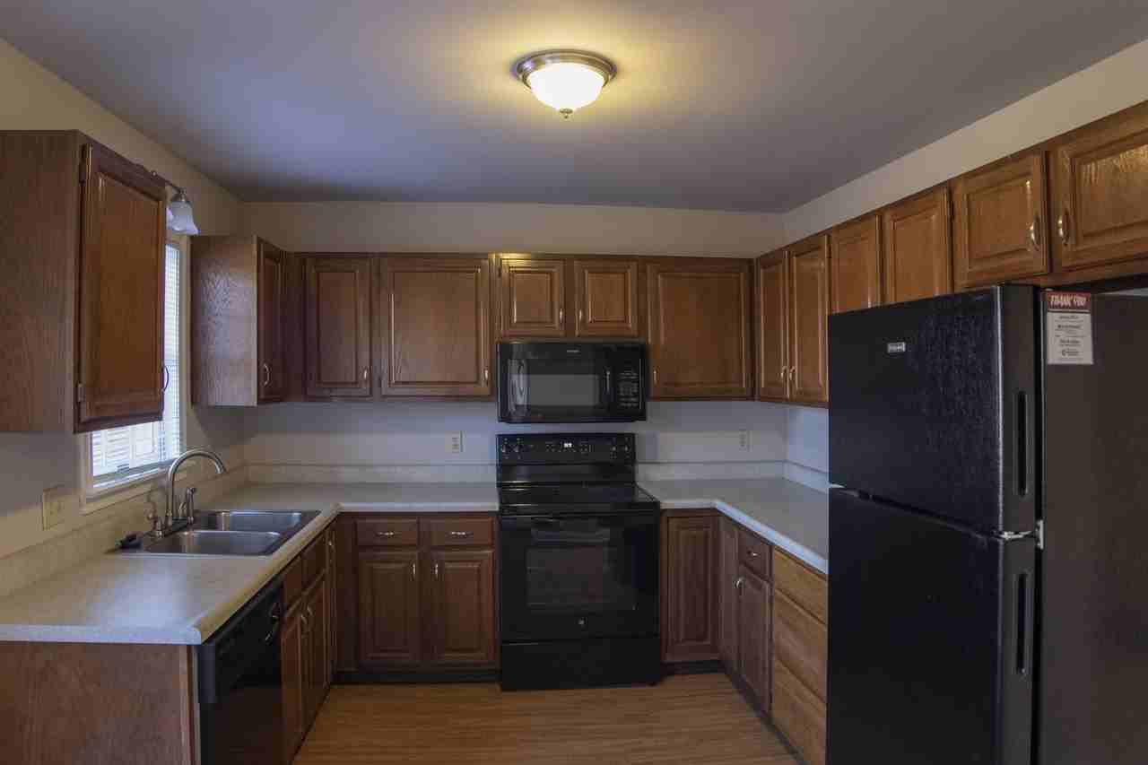 Beaumont Square - Photo 2 of 14