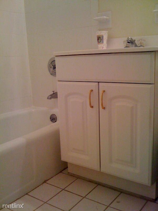 Renovated 1 Bedroom Apartment in Rental Building - Photo 2 of 7