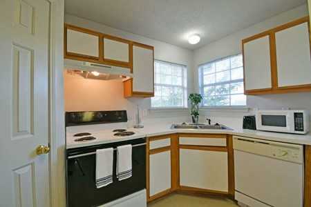 Pine Trace Apartments - Photo 3 of 32