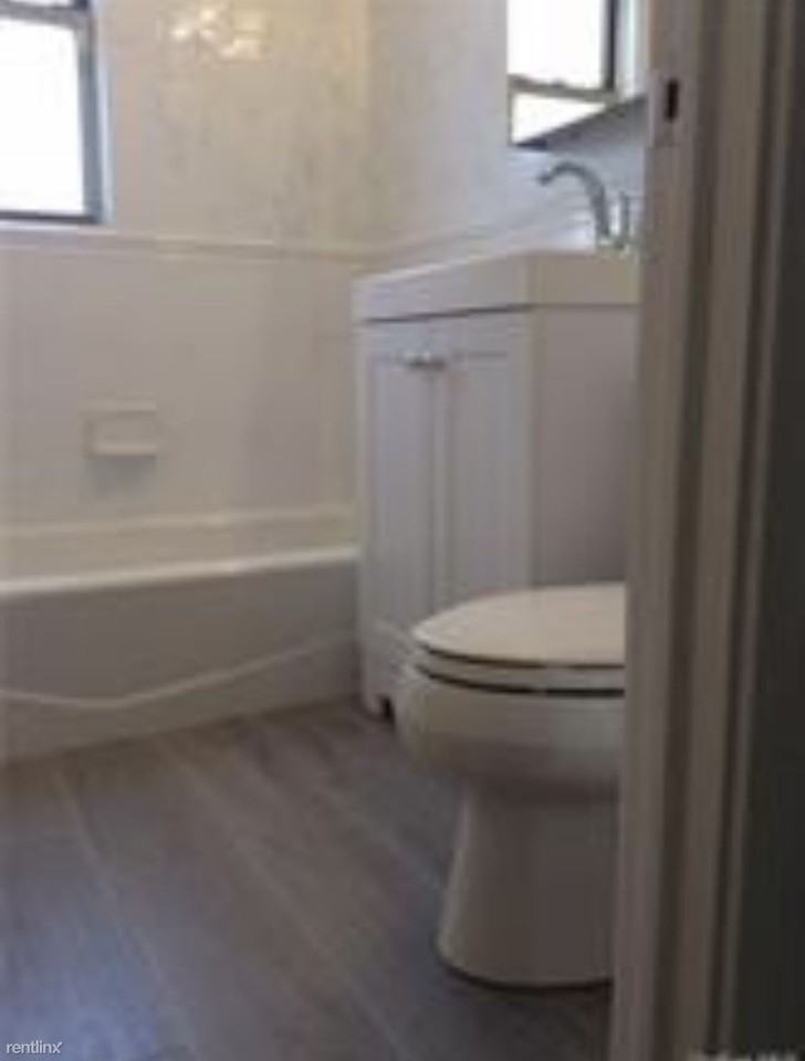 Completely Remodeled 1 Bedroom CO - Photo 3 of 10