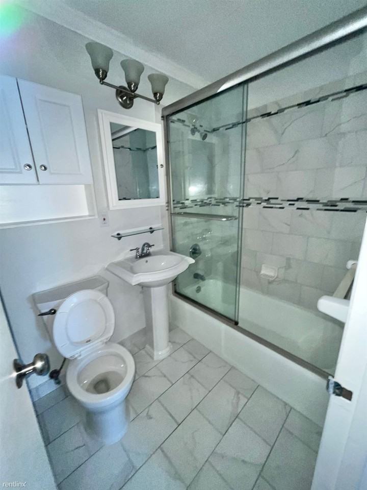 Updated 1 Bedroom Apt on 5th Floor of Elevator Building - Photo 3 of 10