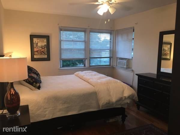 Large 1 Bedroom Condo on 1st Floor of Garden Complex - Photo 2 of 9