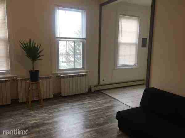 Furnished Alcove Studio on 2nd Fl of Private Home - Photo 3 of 9