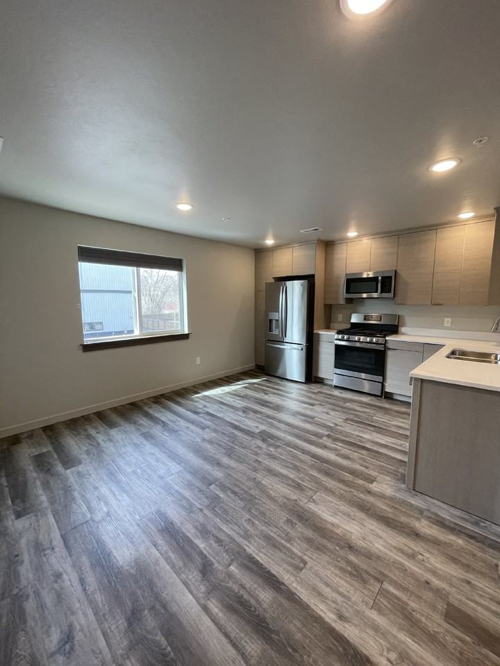 247 New Ventures Dr Apt D - Photo 3 of 50