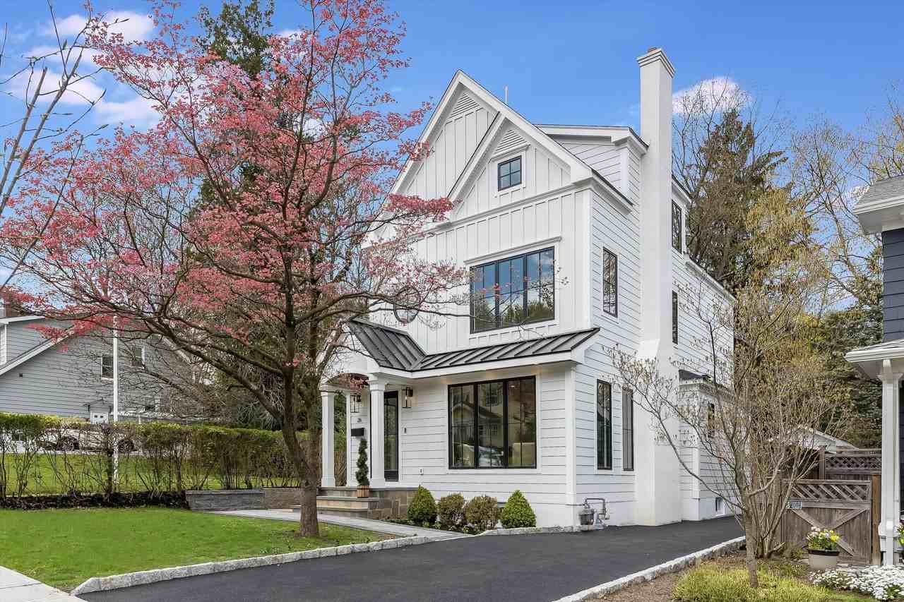 26 Midland Ave - Photo 2 of 30