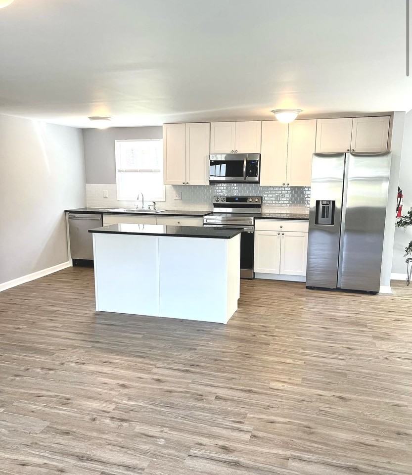 1692 Victory Ave #NA - Photo 3 of 11