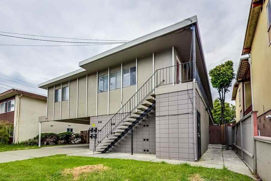 2248 Key Blvd - Photo 3 of 27