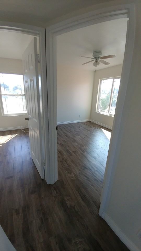 13929 Magnolia St - Photo 5 of 31