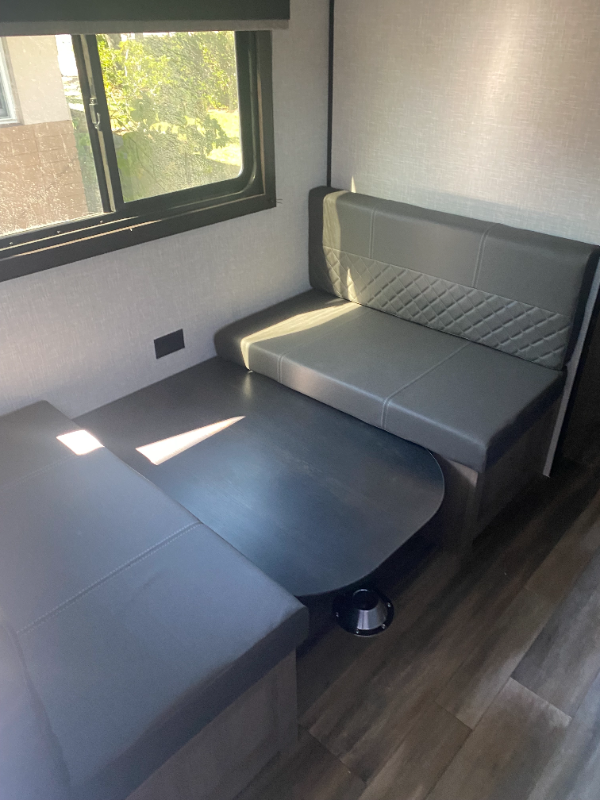 1895 N Tamiami Trl - Photo 2 of 7