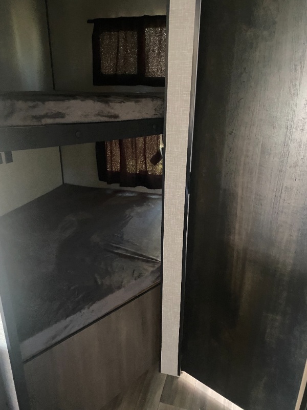 1895 N Tamiami Trl - Photo 3 of 7