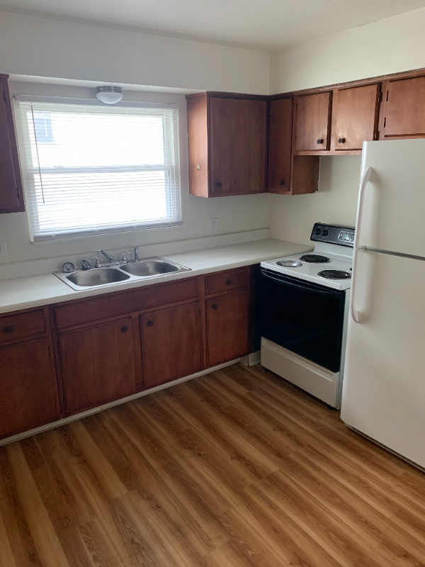 1210 Wyley Avenue - Photo 4 of 9