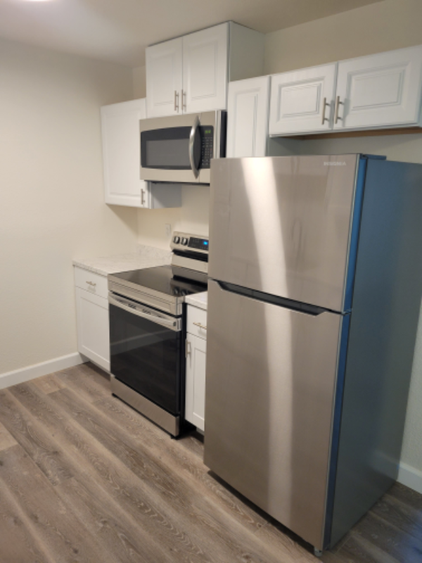 1125 Morgan St #3 - Photo 2 of 10