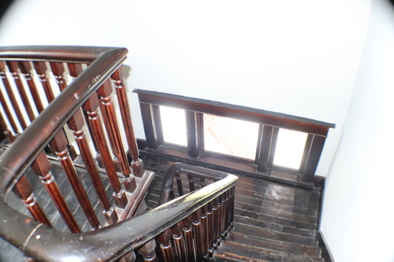 102 Jackson St - Photo 4 of 8