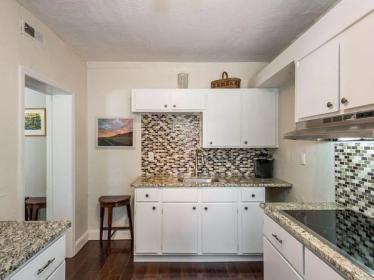 1642 Loring Dr Nw #2 - Photo 2 of 14