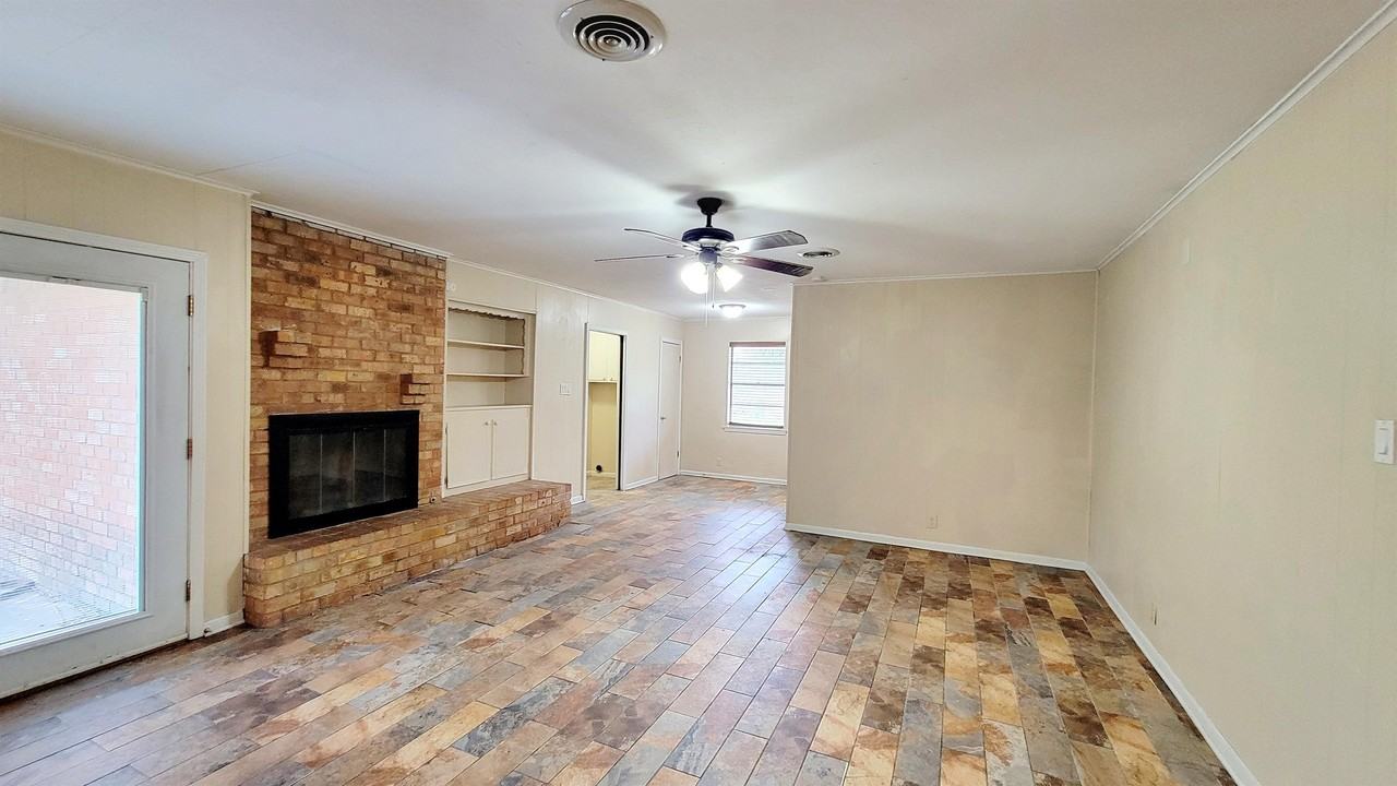 2614 Tanglewood Dr #2614 - Photo 6 of 30