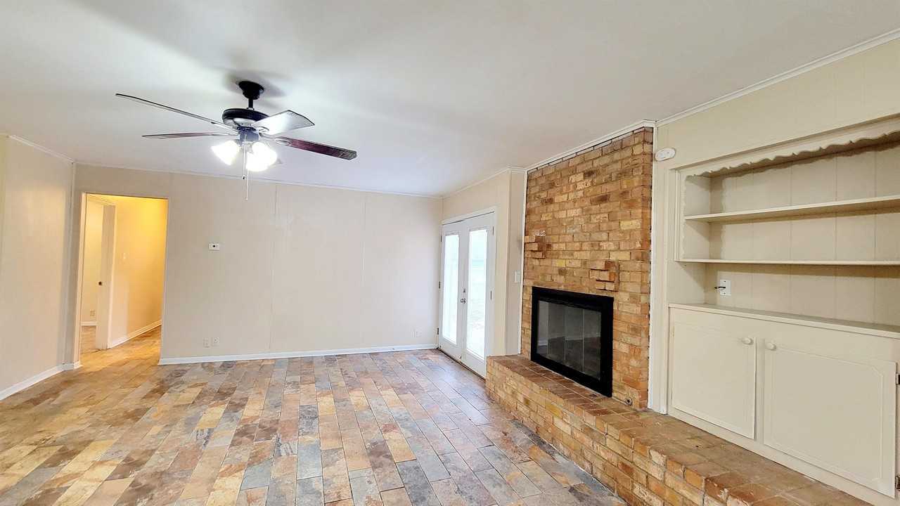 2614 Tanglewood Dr #2614 - Photo 7 of 30