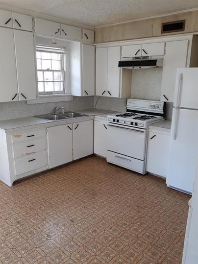 115 N. Husband - Photo 3 of 4