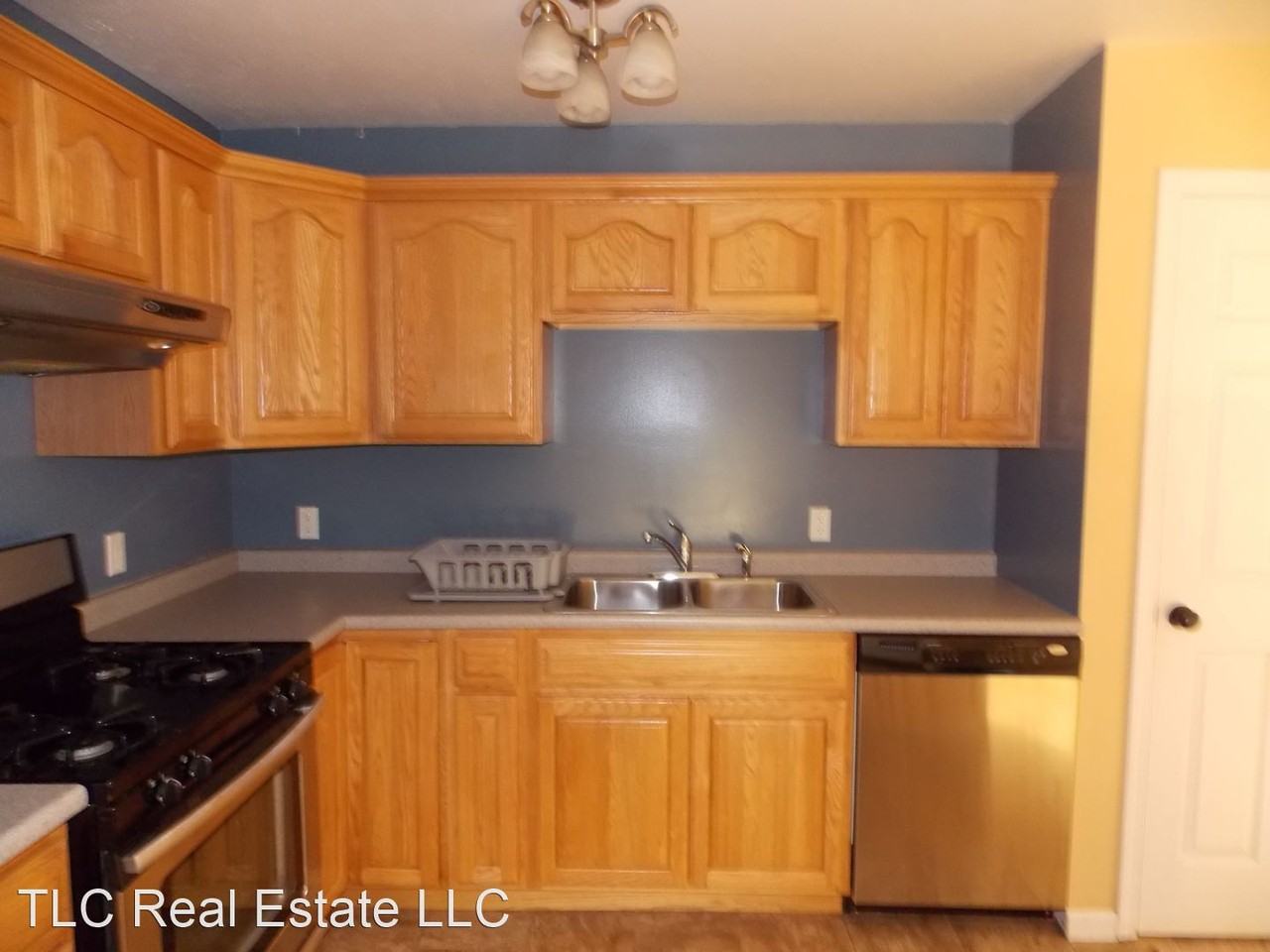 7440 Emi Ln - Photo 3 of 23