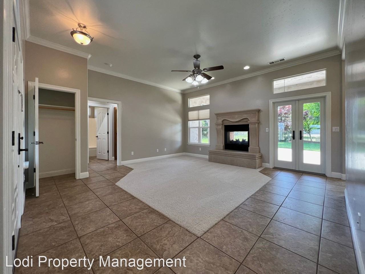 8312 E Orchard Rd - Photo 3 of 50