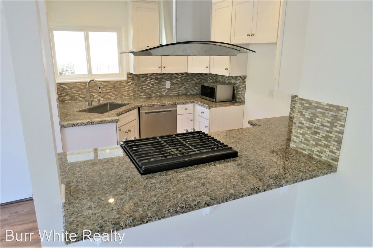 1513 Miramar Dr - Photo 3 of 22