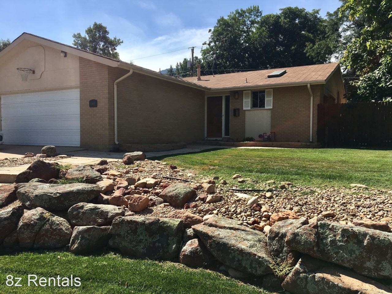 1265 Claremont Dr - Photo 2 of 24