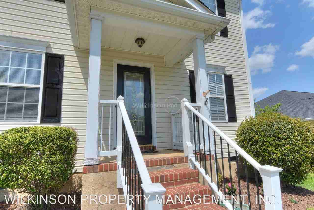 10420 Yellow Rose Ln - Photo 3 of 36