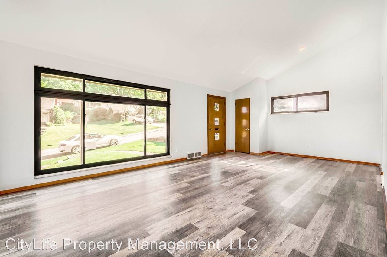 536 Glen Shannon Dr - Photo 2 of 26