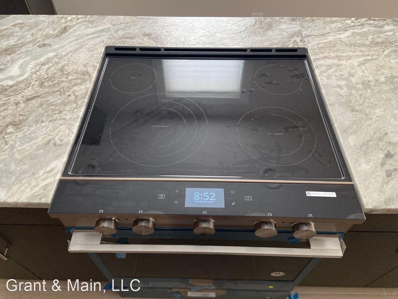 2315 Yemans St - Photo 3 of 14