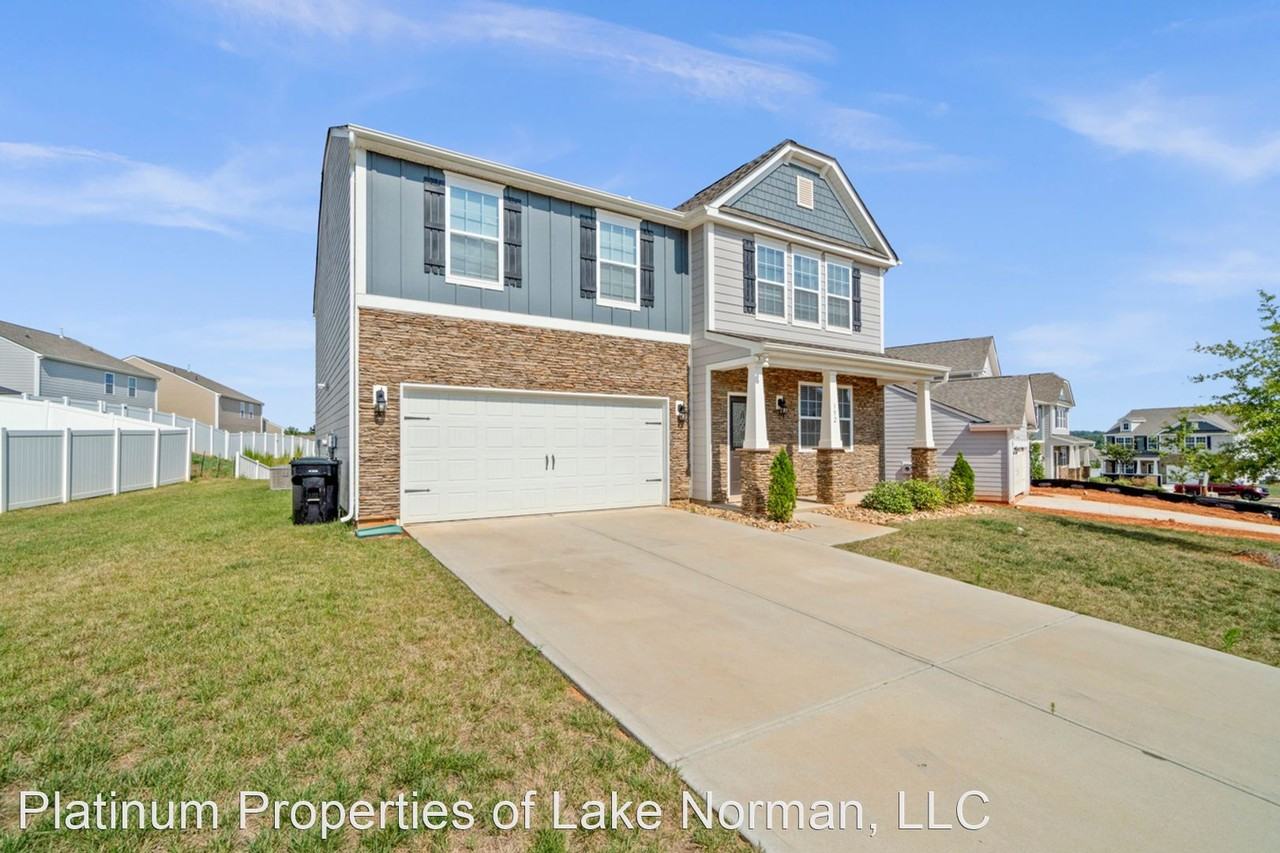 152 Atwater Landing Dr - Photo 2 of 43