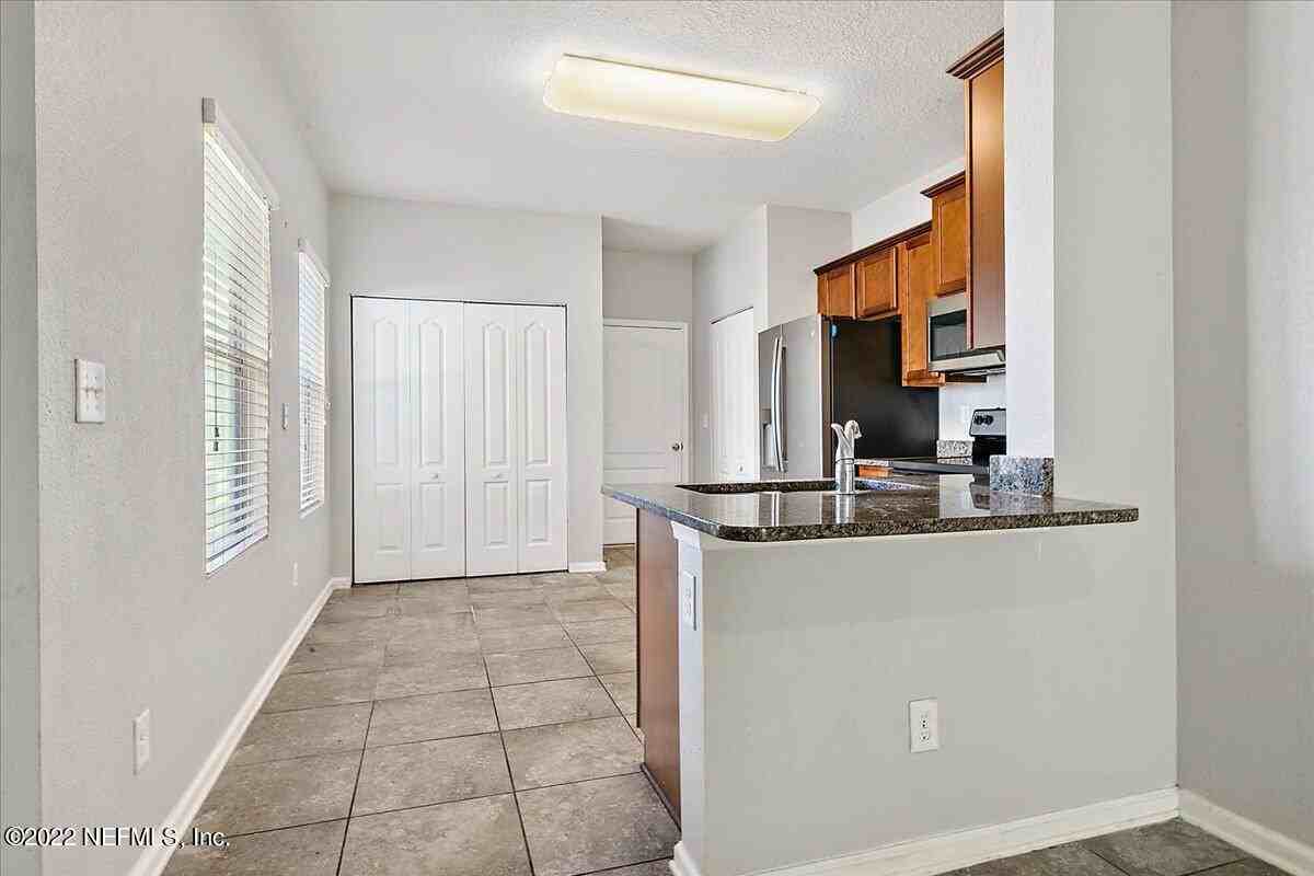 780 Servia Dr - Photo 3 of 15
