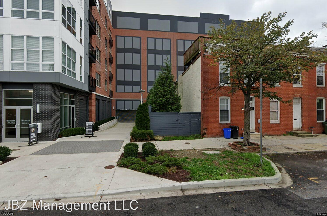 125 W Cross St - Photo 2 of 5