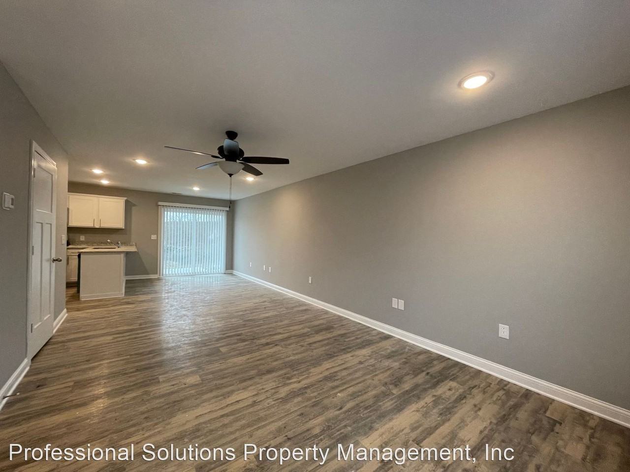 122/124 Tucker Ln - Photo 2 of 23