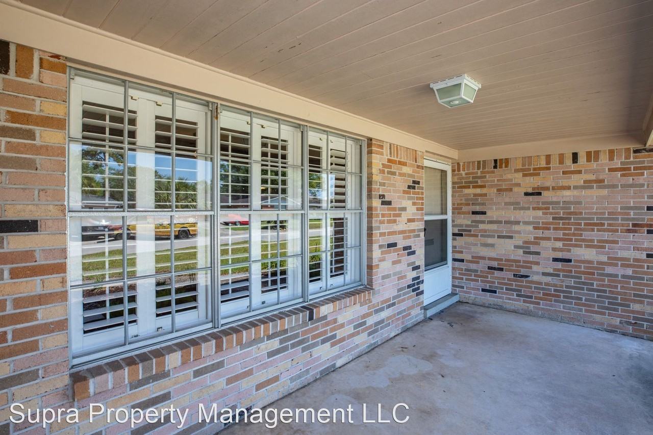 1543 Sharonhill Dr - Photo 3 of 20