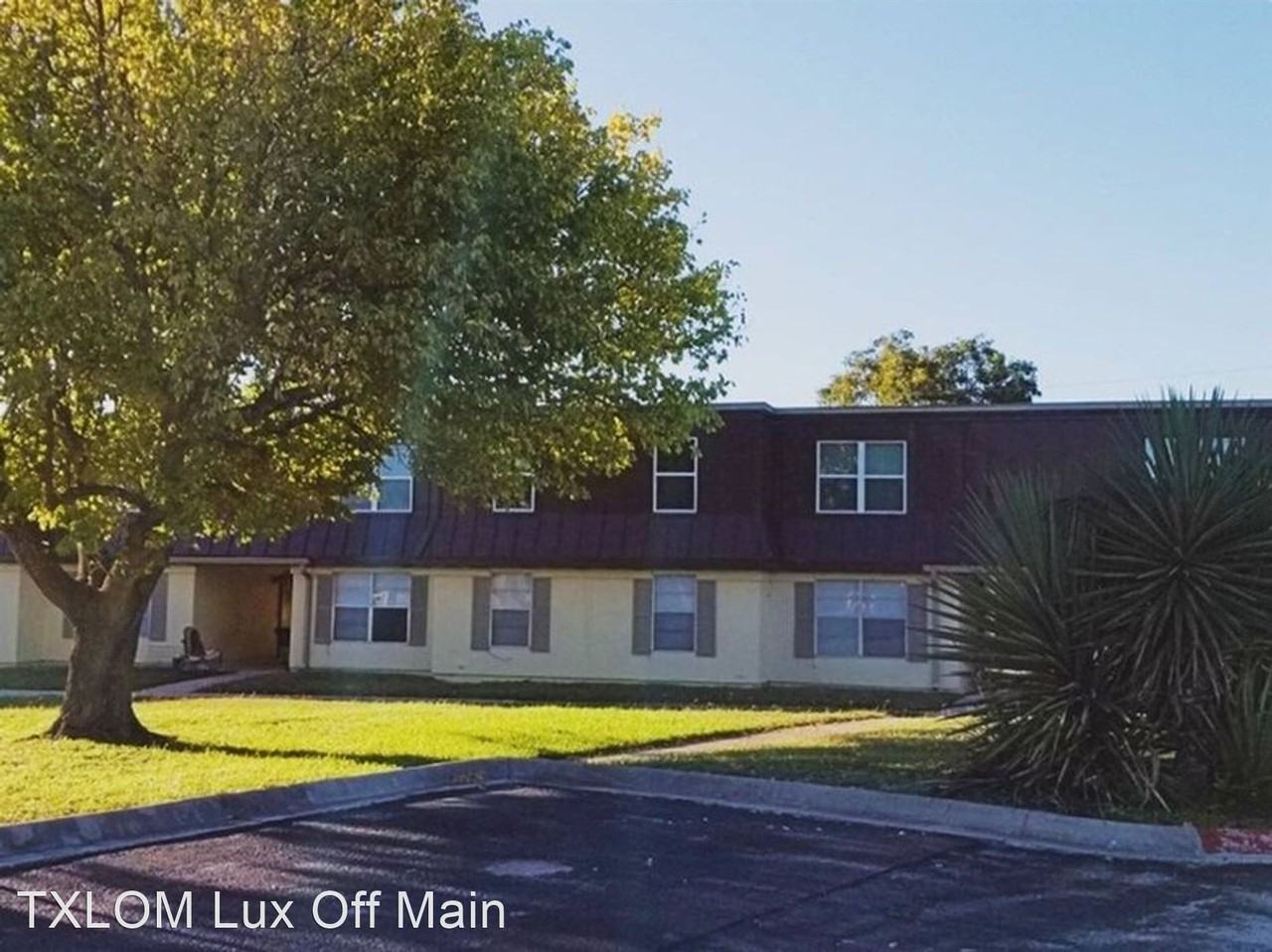 The LUX off Main - Photo 3 of 18