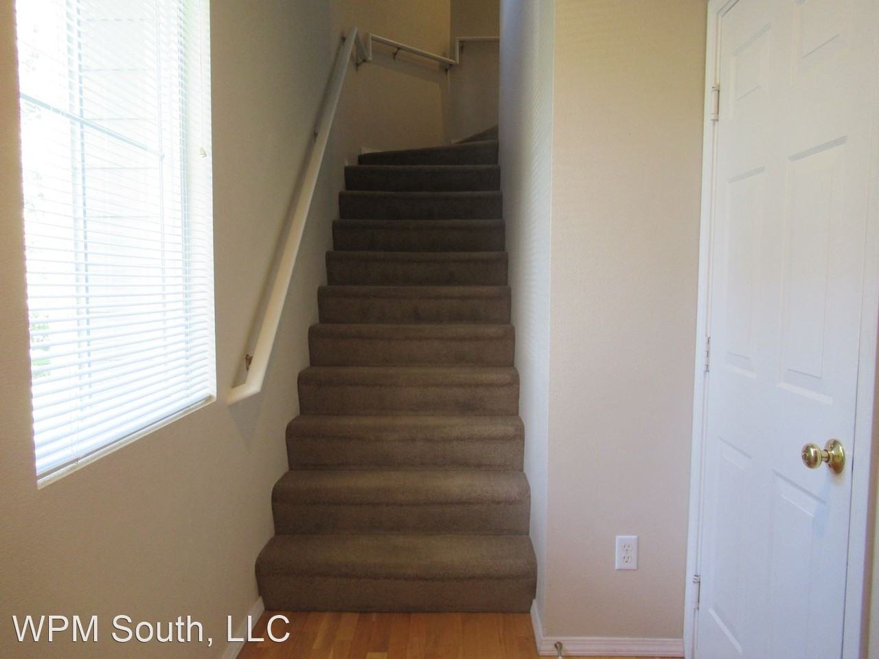 2170 Newport Way Nw #5-2 - Photo 2 of 23