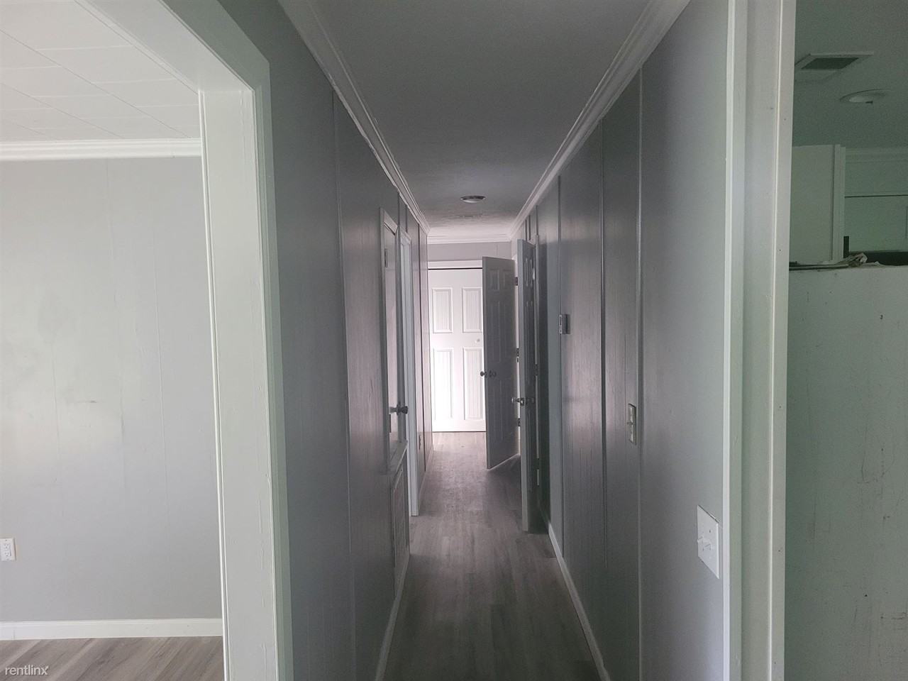 411 Sunset Dr - Photo 3 of 4