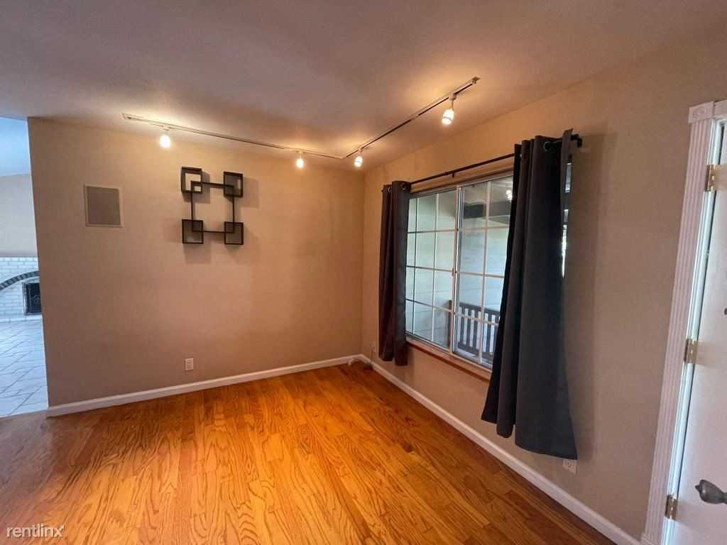 1877 Camacho Way - Photo 3 of 17